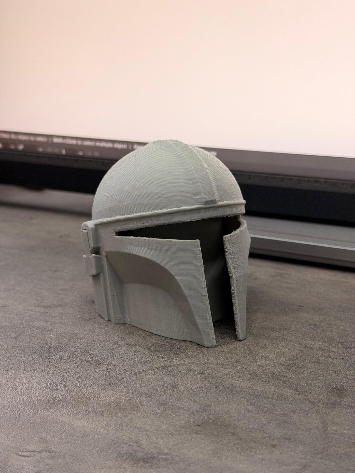 SALG - Mandalorian hengerfeste pynt