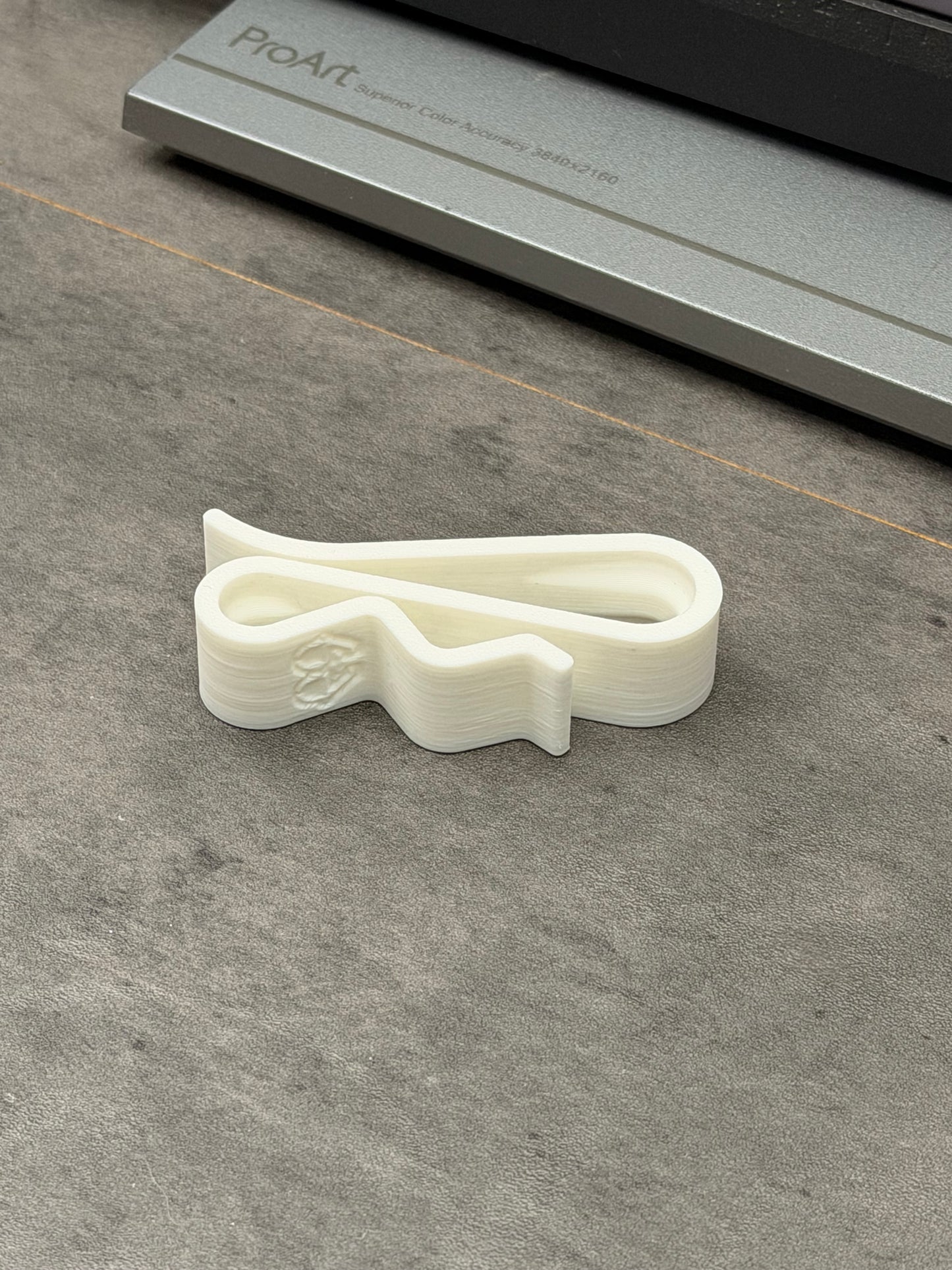 SALG - solbrille holder til bil hvit