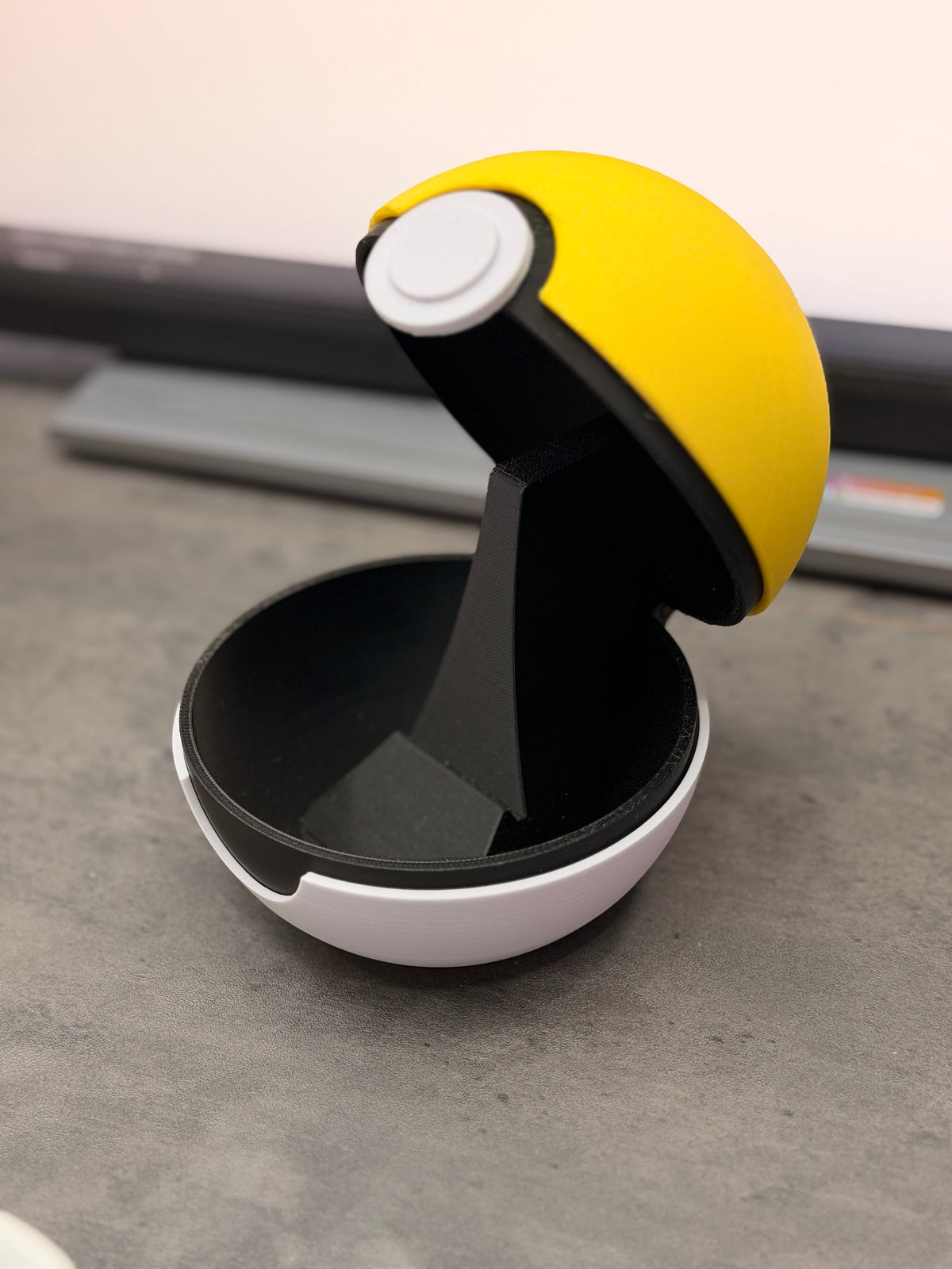 SALG - kortholder pokeball