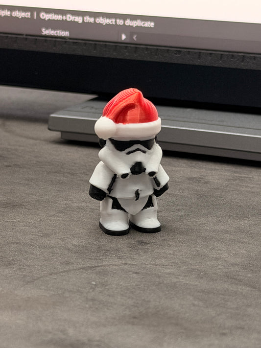 SALG - Stormtrooper silkerød lue